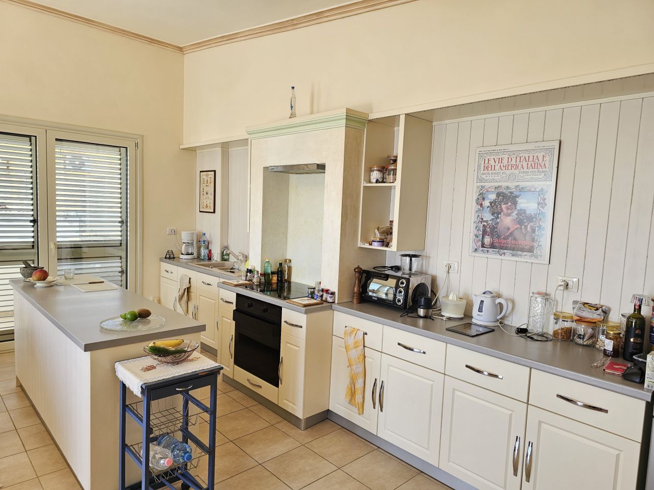 5 Rruga Sazani, Vlore 9401